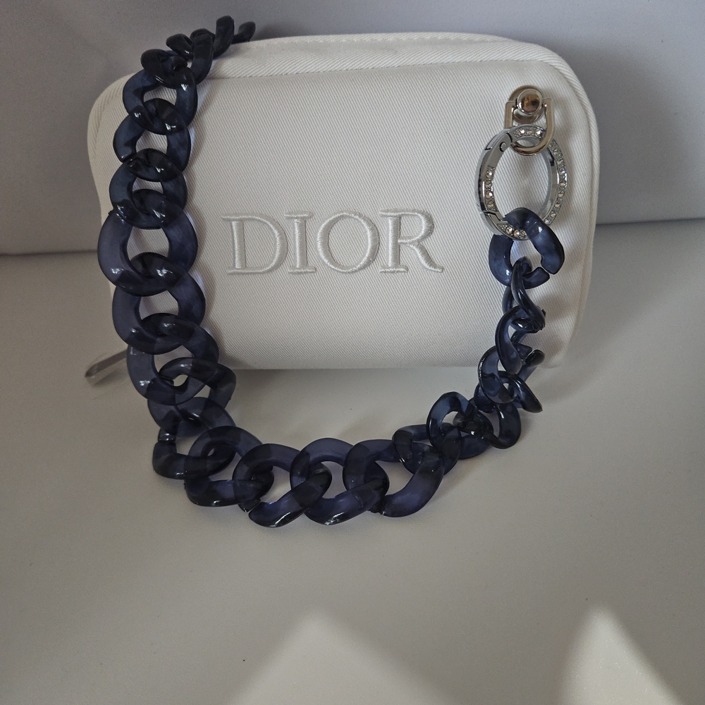 Dior White Bag with Blue Chain Accent - Picture 2 of 5
